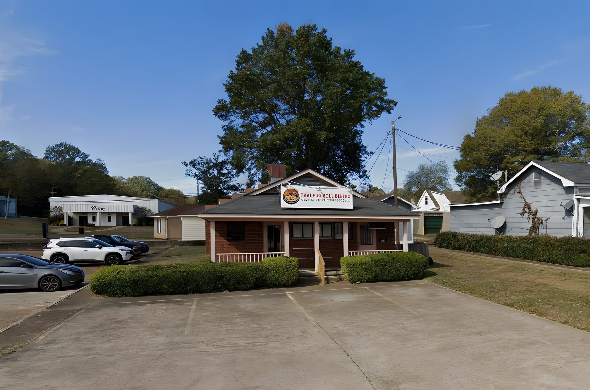 The Egg Roll Place Is Back